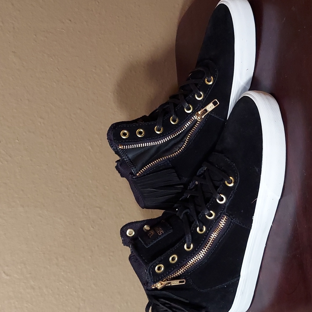 Supra Cuttler Black Men's Skateboarding Shoes.